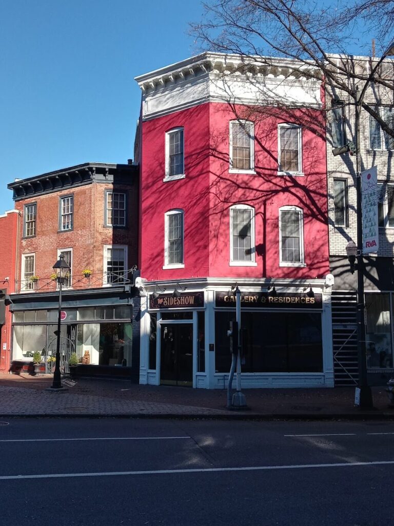 A city street in Richmond Virginia